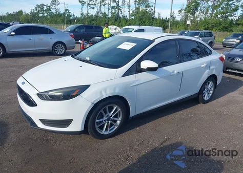 2017 Ford Focus Se z USA, uszkodzony, nr VIN 1FADP3F26HL204065